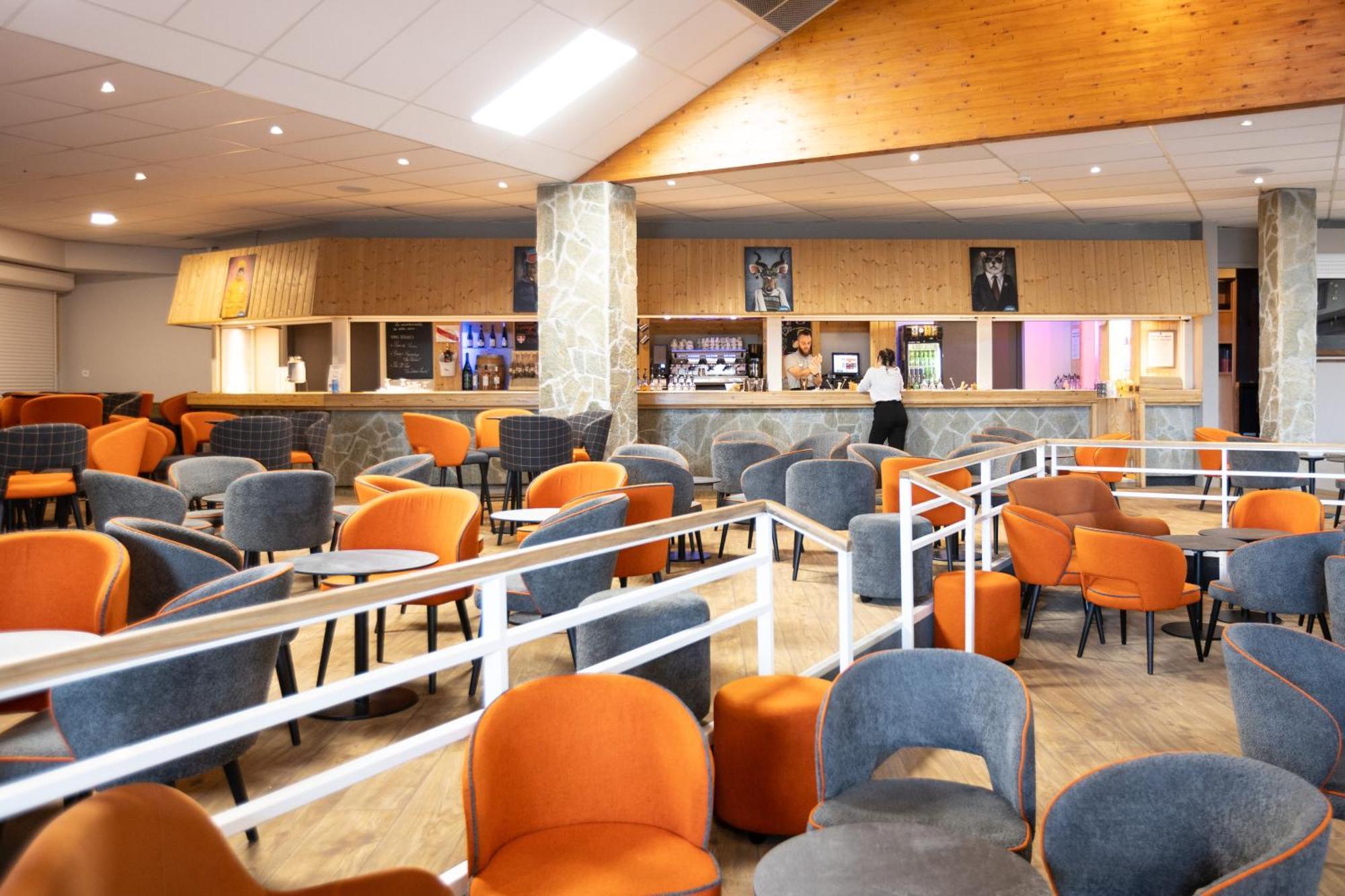 Hotel Club Mmv Les Bergers **** Alpe d'Huez ภายนอก รูปภาพ