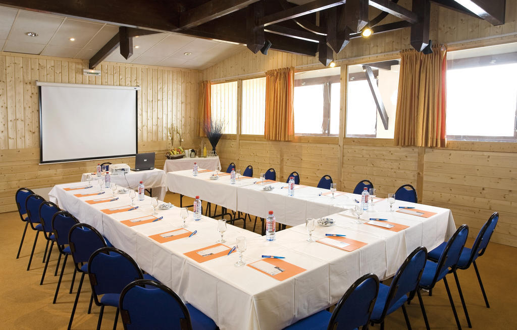 Hotel Club Mmv Les Bergers **** Alpe d'Huez ภายนอก รูปภาพ